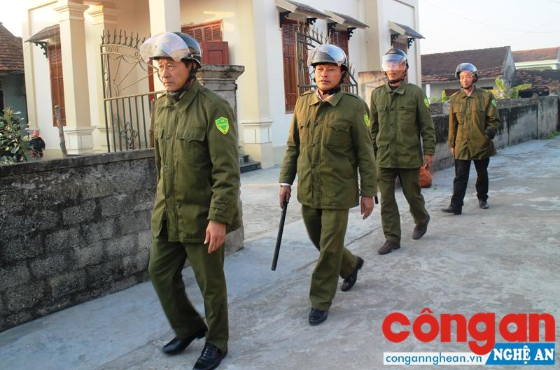 Công an xã Diễn Quảng tổ chức tuần tra đảm bảo ANTT
