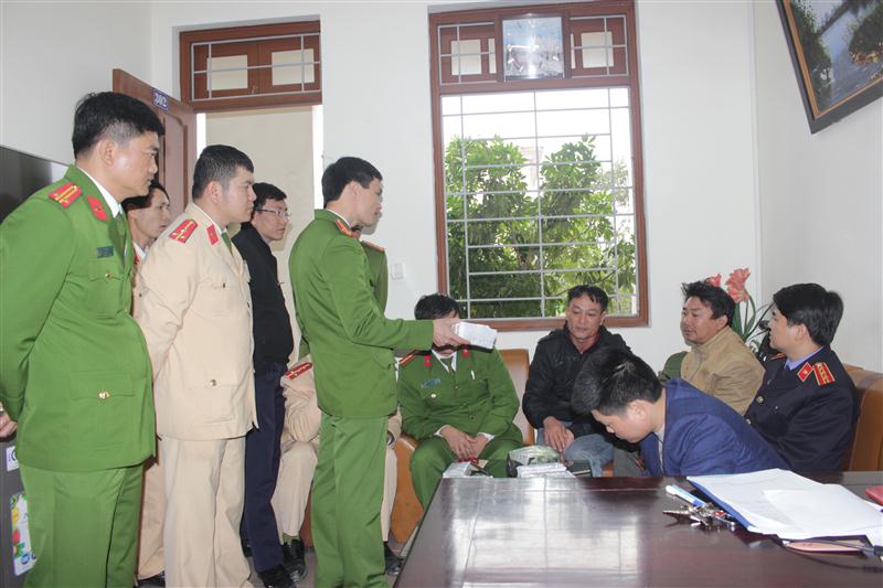 Cơ quan chức năng làm việc với 2 đối tượng
