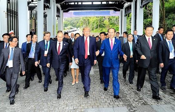 Chủ tịch nước Trần Đại Quang cùng các nhà lãnh đạo dự APEC 2017.