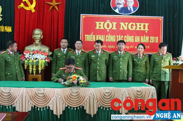 CBCS Phòng PC52 ký kết giao ước thi đua năm 2018