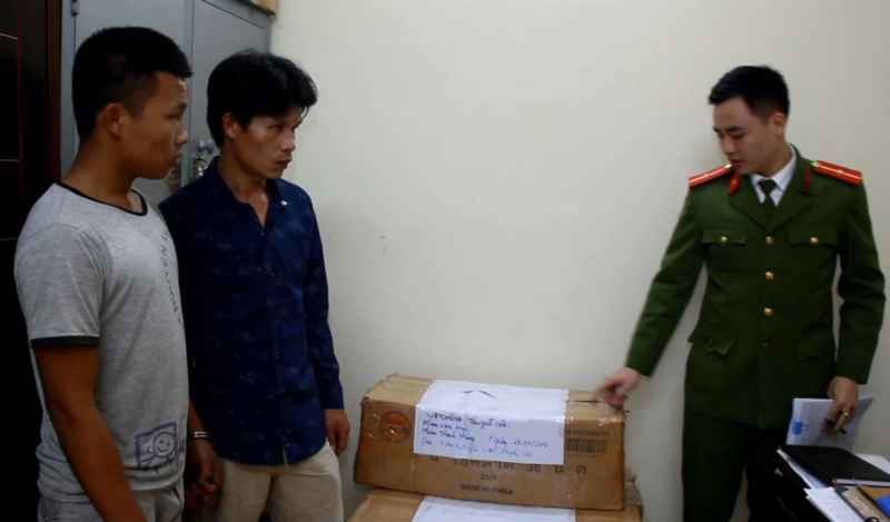 Các đối tượng và tang vật