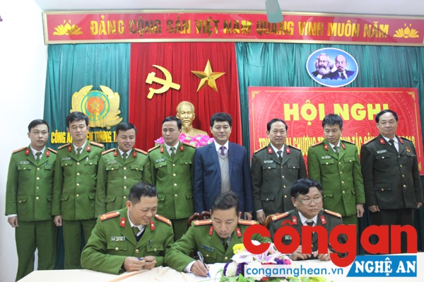 Lý giao ước thi đua năm 2018 giữa các đội nghiệp vụ, đoàn thể trong Công an huyện