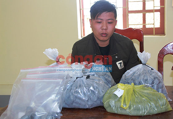 Đối tượng Nguyễn Minh Hợp và tang vật