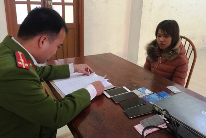 Cơ quan Công an làm việc với Đinh Thị Phương Anh