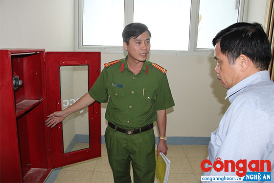 Hộp phòng cháy, chữa cháy không có dụng cụ chữa cháy