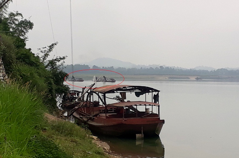 Tại xã Lĩnh Sơn, một bến cát không phép khác cũng tồn tại nhiều năm nay của gia đình ông Ất nhưng không hề bị xử lý.
