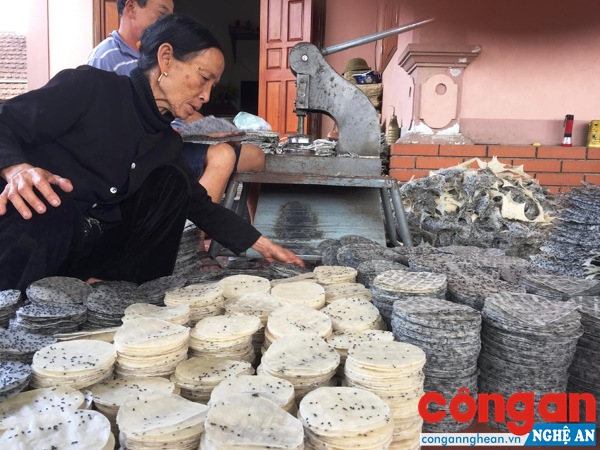 Một cơ sở sản xuất tại làng Đông Nhật