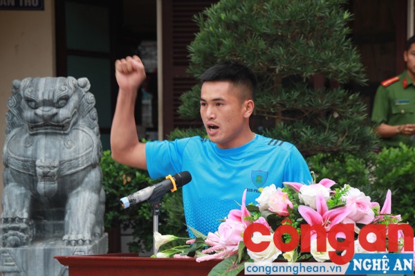Đại diện cầu thủ lên tuyên thệ