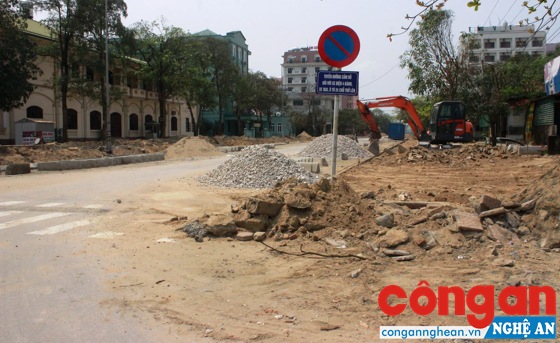 Nhiều tuyến đường của thị xã được tu sửa, chỉnh trang trước khi mùa du lịch bắt đầu