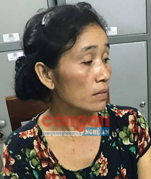 Đối tượng Ngân Thị Duyên tại cơ quan Công an
