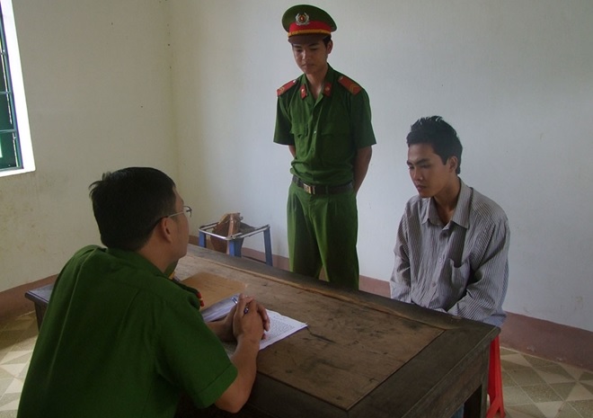 Toàn - em trai Điệp lúc mới bị bắt sau khi gây án.