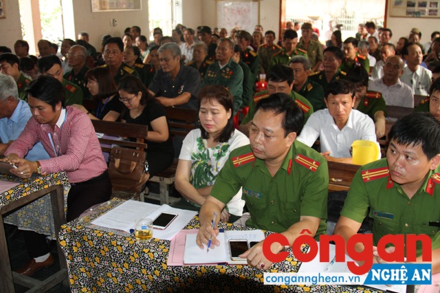 Các đại biểu tham dự buổi lễ