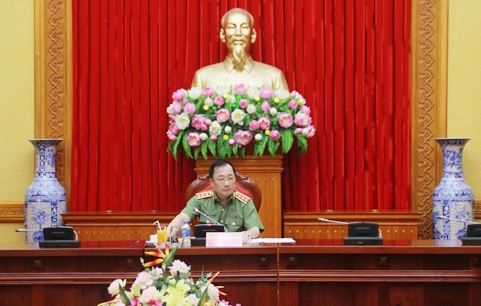 Thứ trưởng Nguyễn Văn Thành dự và chủ trì phiên họp