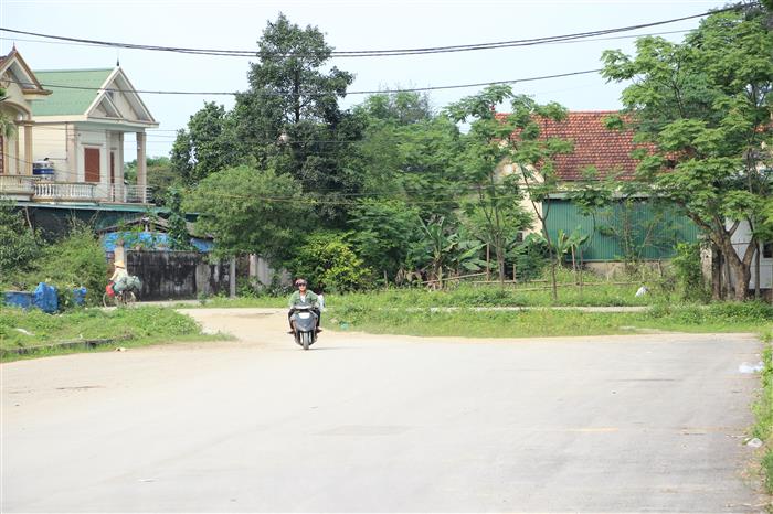 Dự án đường 72 m từ ngã ba Quán Bàu - đường Trương Vân Lĩnh                          vướng mặt bằng, sau 12 năm thi công vẫn chưa xong