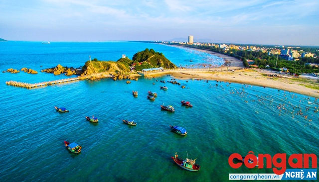 Thiên đường du lịch Cửa Lò nhìn từ phía biển