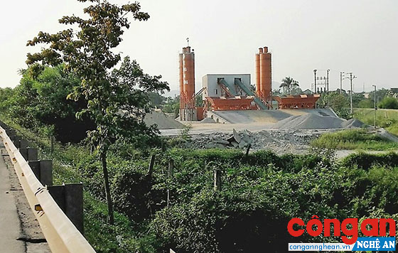  Dù chưa hoàn chỉnh thủ tục đầu tư xây dựng, trạm trộn bê tông Đại Dương vẫn hoạt động