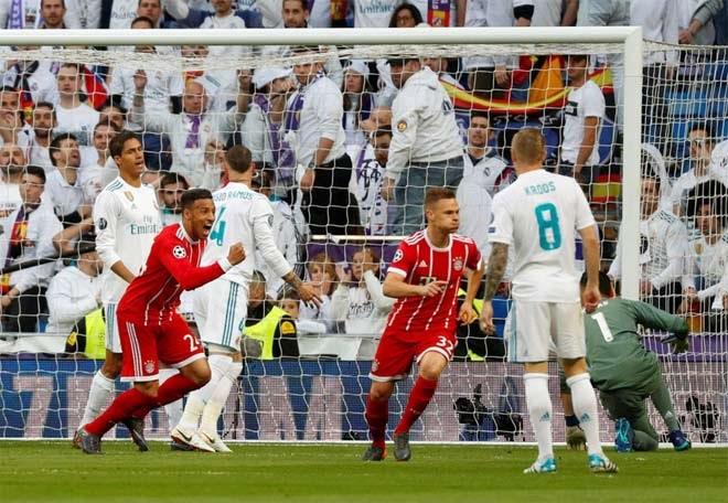Bayern phải dồn lên tấn công tại Bernabeu và họ sớm mở tỷ số nhờ công Kimmich (phút thứ 3)