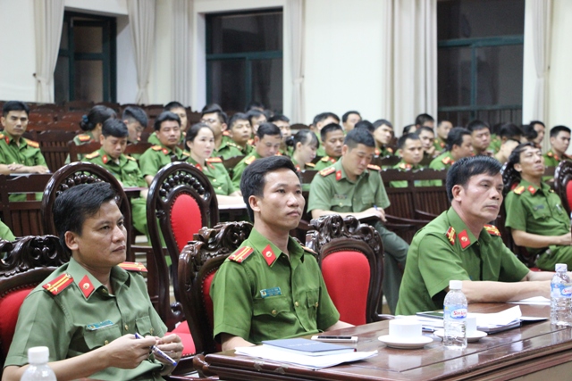 Khóa bồi dưỡng diễn ra từ nay đến hết tháng 6/2018, thông qua 07 chuyên đề quan trọng