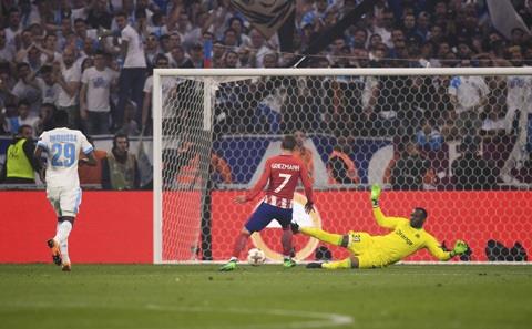Griezmann ghi bàn mở tỷ số