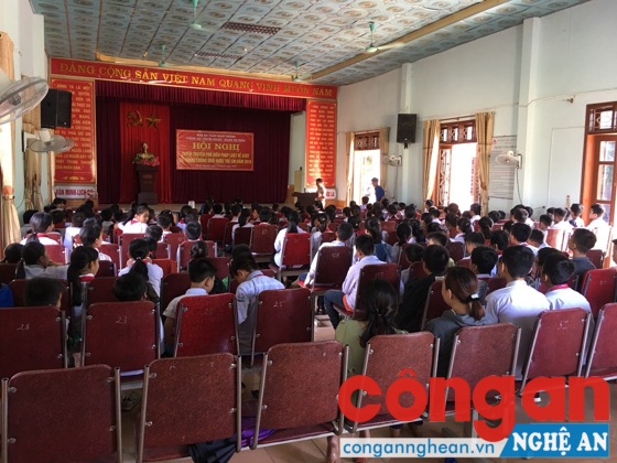 Toàn cảnh buổi tuyên truyền