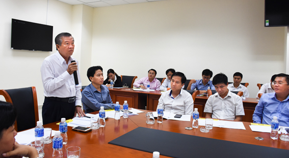 Ông Nguyễn Đức Lạc, Chủ tịch Hội Doanh nhân CCB tỉnh phát biểu tại hội nghị kết nối NH-DN, diễn ra ngày 23-5 tại chi nhánh NHNN tỉnh. 