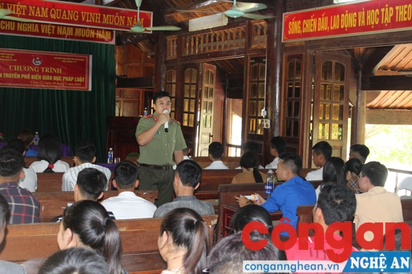 Các em được lắng nghe 