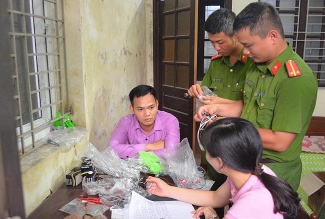 Công an TP Hải Phòng phát hiện một đường dây chuyên cung cấp thiết bị công nghệ gian lận thi cử.