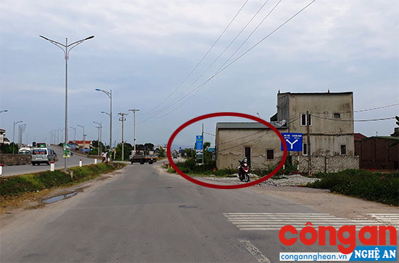 Dự án đường gom phía Tây cầu vượt Nghi Kim dở dang vì vướng mặt bằng