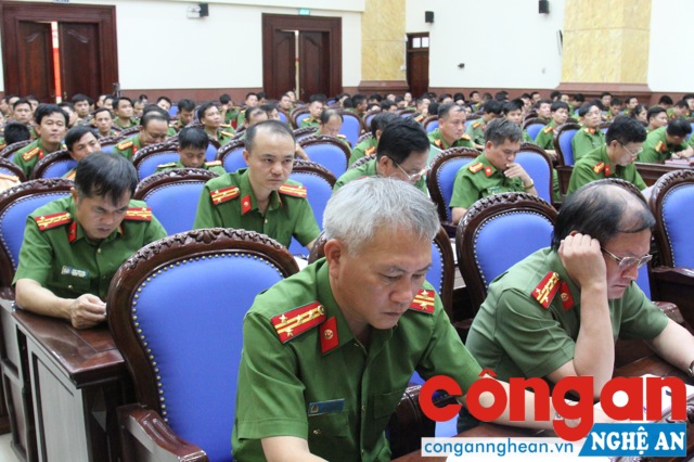 Các đại biểu tham dự Hội nghị
