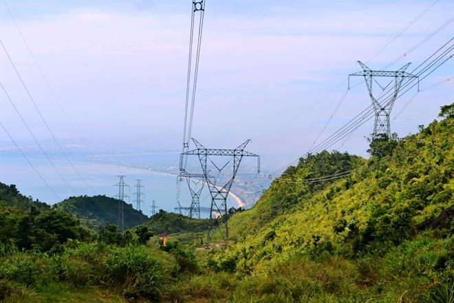 Ngày 2-7, sản lượng tiêu thụ của phía Bắc lên tới gần 345 triệu kWh.