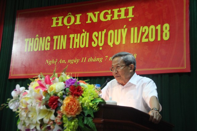 Đồng chí Thiếu tướng PGS TS Lê Văn Cương - Nguyên viện trưởng Viện chiến lược - Khoa học Bộ Công an chuyển tại một số tình hình thời sự thế giới, trong nước trong thời gia qua