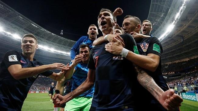 Mario Mandzukic kết liễu tuyển Anh tạo nên kỳ tích