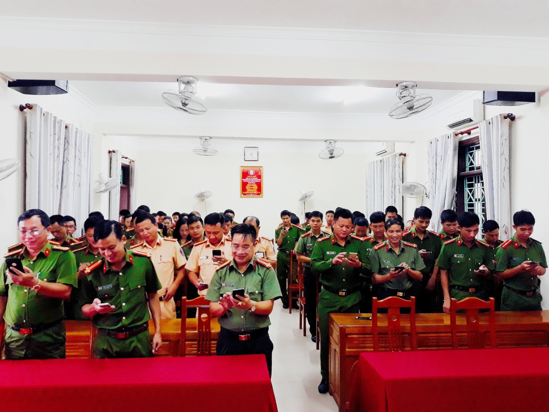 CBCS Công an huyện Tân Kỳ hưởng ứng chương trình nhắn tin “Tri ân liệt sĩ”