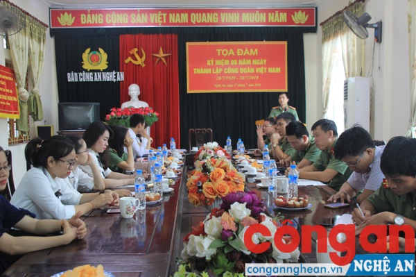 Toàn cảnh buổi tọa đàm