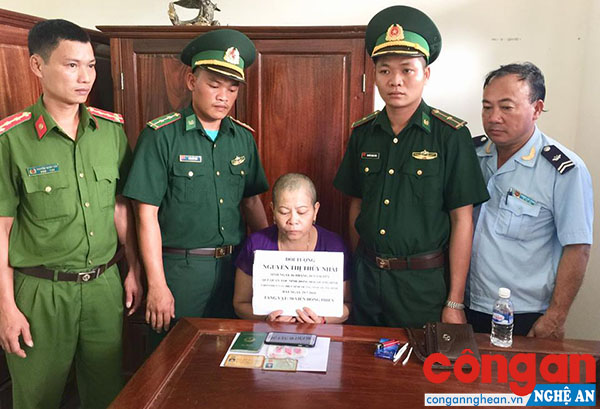 Đối tượng Nguyễn Thị Thuý Nhài cùng tang vật