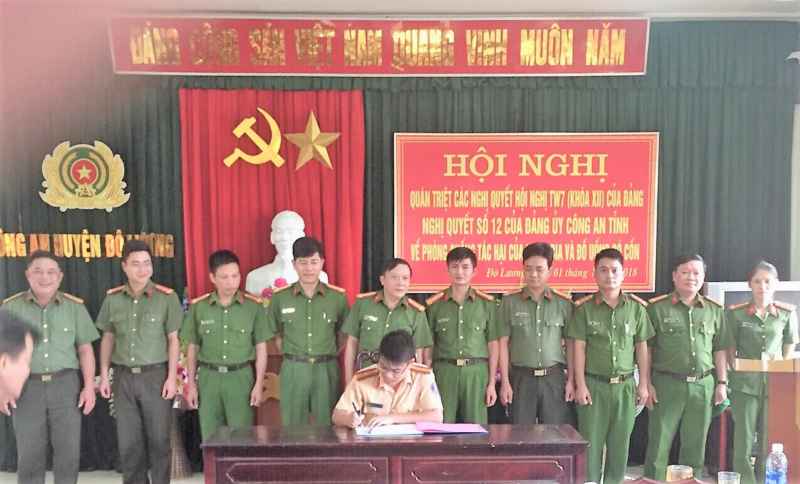 Các đội kí cam kết thực hiện