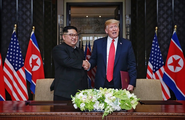 Tổng thống Trump hy vọng sẽ sớm gặp lại Chủ tịch Kim Jong-un. Ảnh: The Strait Times.