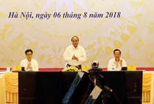 Thủ tướng Nguyễn Xuân Phúc chủ trì Hội nghị trực tuyến toàn quốc về công tác bảo vệ trẻ em.