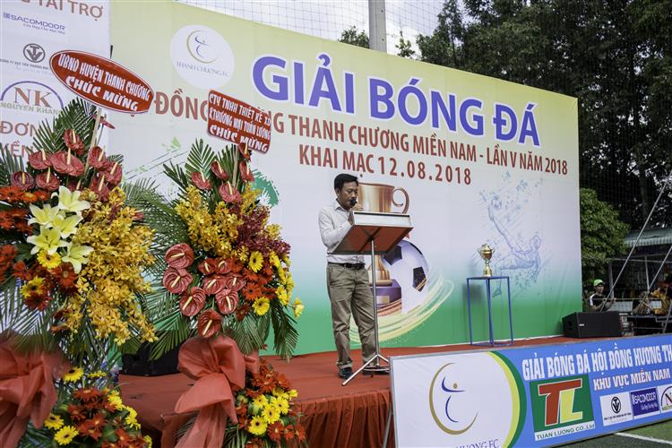 Trưởng Ban tổ chức giải Trần Đình Đệ phát biểu khai mạc giải đấu