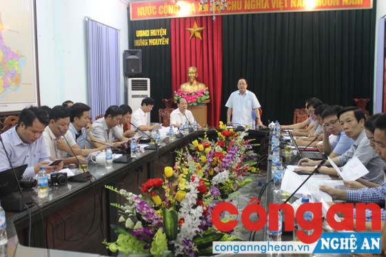 Toàn cảnh cuộc họp báo