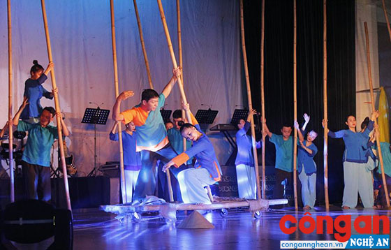 Một tiết mục tham gia tại Liên hoan