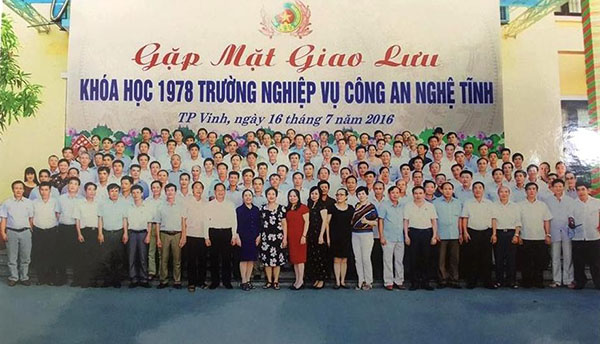 Học viện khóa học 1978 kỷ niệm 38 năm ngày tựu trường