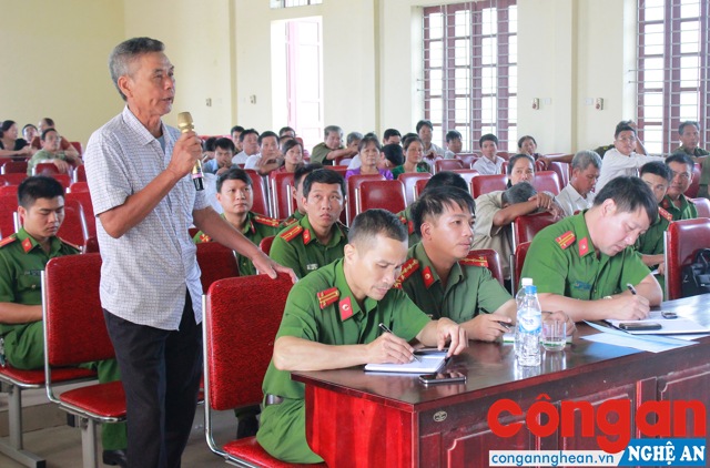 Diễn đàn “Công an lắng nghe ý kiến nhân dân” tại xã Xuân Lâm đã nhận được nhiều ý kiến góp ý thiết thực, chân thành của người dân trên địa bàn