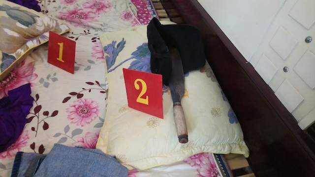Con dao nghi phạm sử dụng để khống chế nạn nhân.