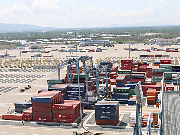 Hiện tại khu vực Cái Mép - Thị Vải còn tồn khoảng 3.218 container.