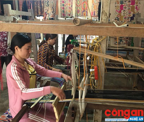 Các huyện miền núi cần huy động nhiều nguồn lực để phát triển kinh tế - xã hội 