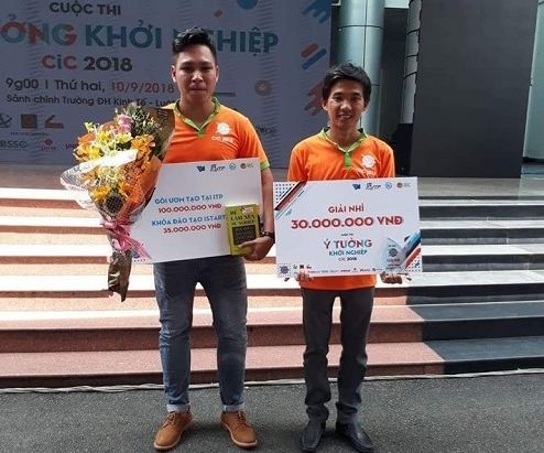 Tác giả của căn nhà 'lưỡng cư' độc đáo đã nhận giải Nhì cuộc thi Ý tưởng khởi nghiệp CiC năm 2018. Ảnh: NVCC.