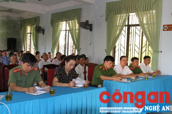 Các đại biểu tham dự Hội nghị