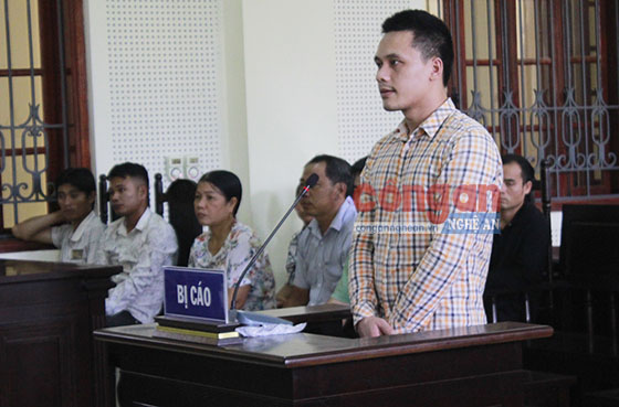 Bị cáo Trần Quang Hùng tại phiên tòa