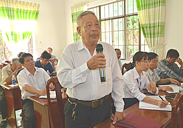Cử tri Nguyễn Văn Tỳ (phường 5, TP.Vũng Tàu) phát biểu ý kiến về công tác phòng, chống tham nhũng.